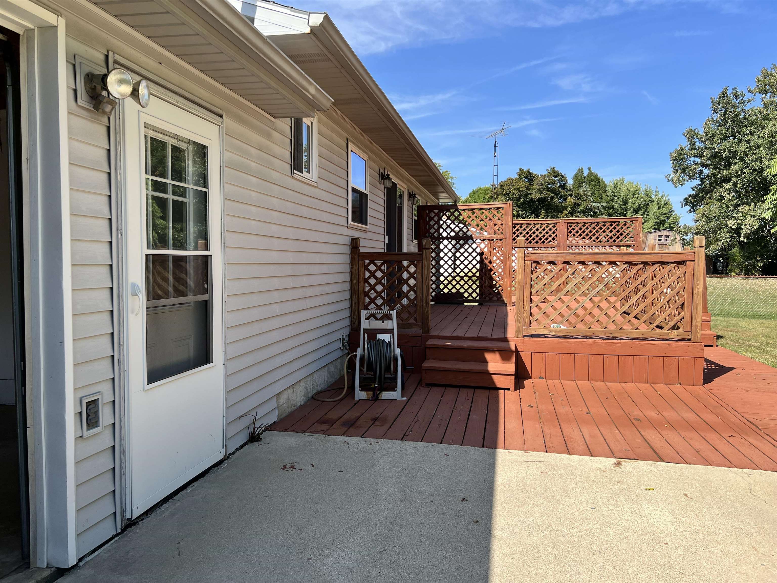 2071 Mackinaw Drive