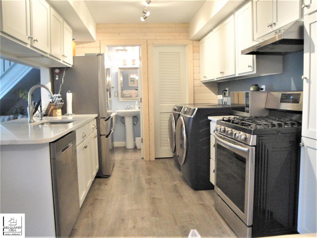 9463 Parkwood North
