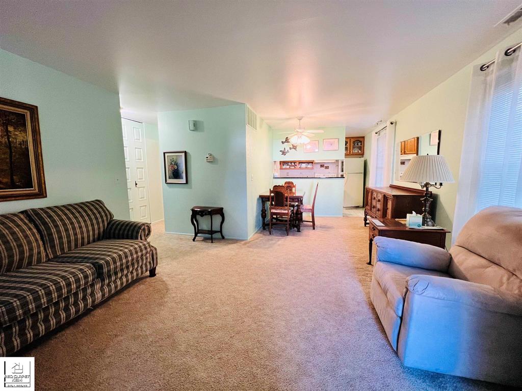 1430 Hobnail