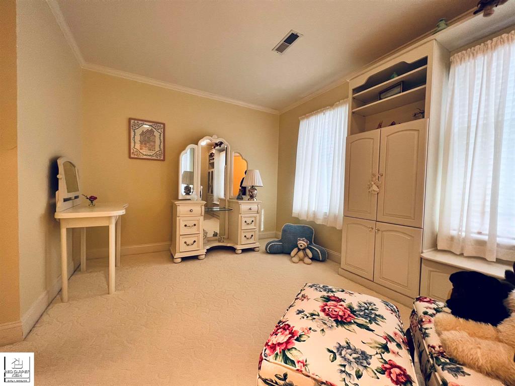 3708 Wedgewood