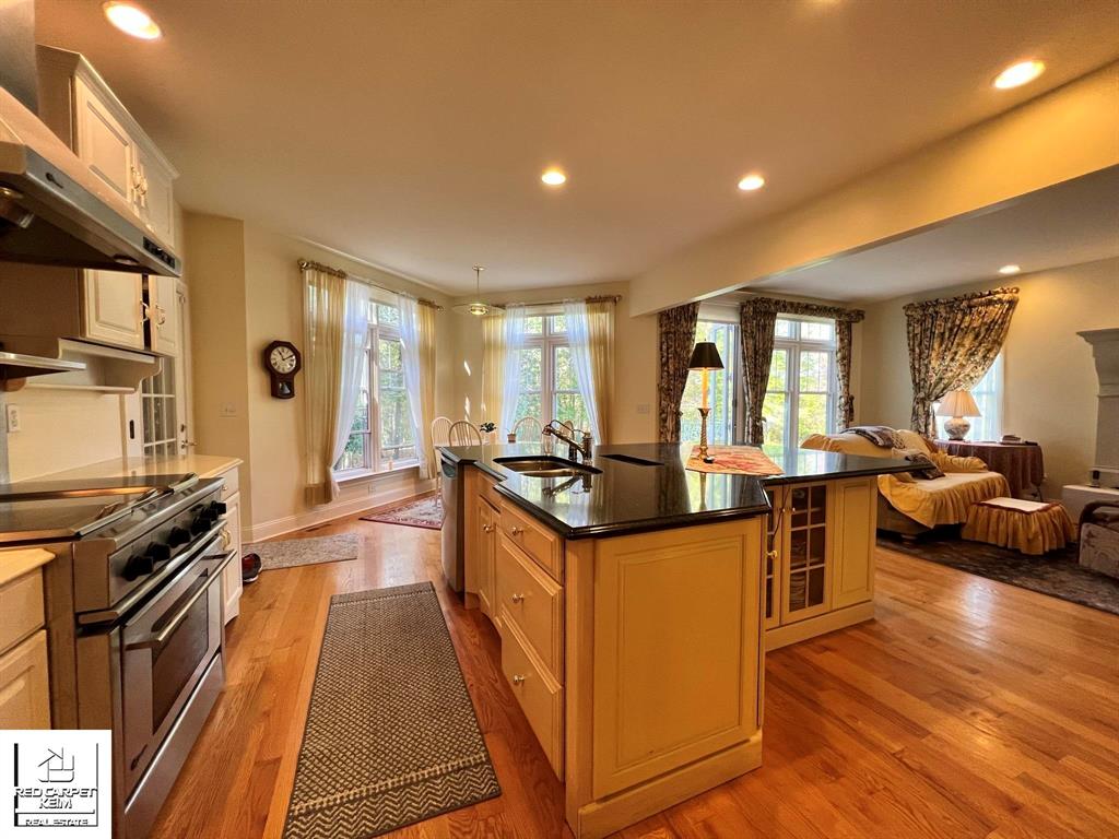3708 Wedgewood