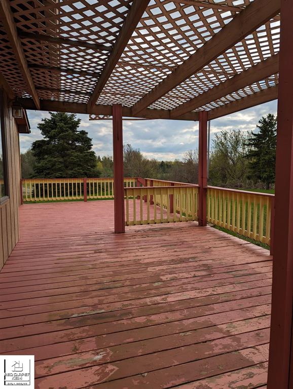 5926 White Creek