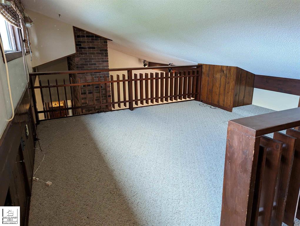 5926 White Creek