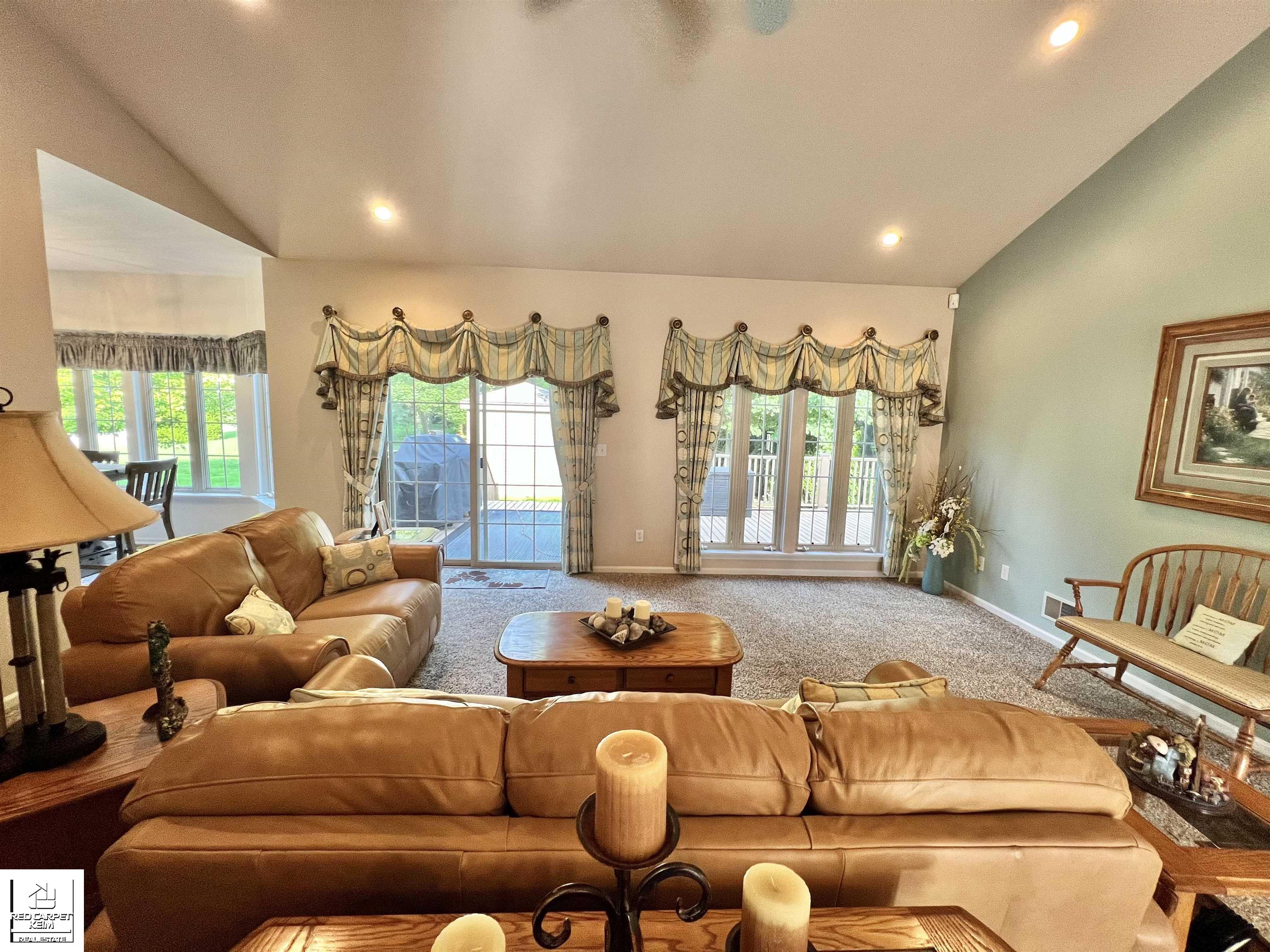 604 Carriage Way