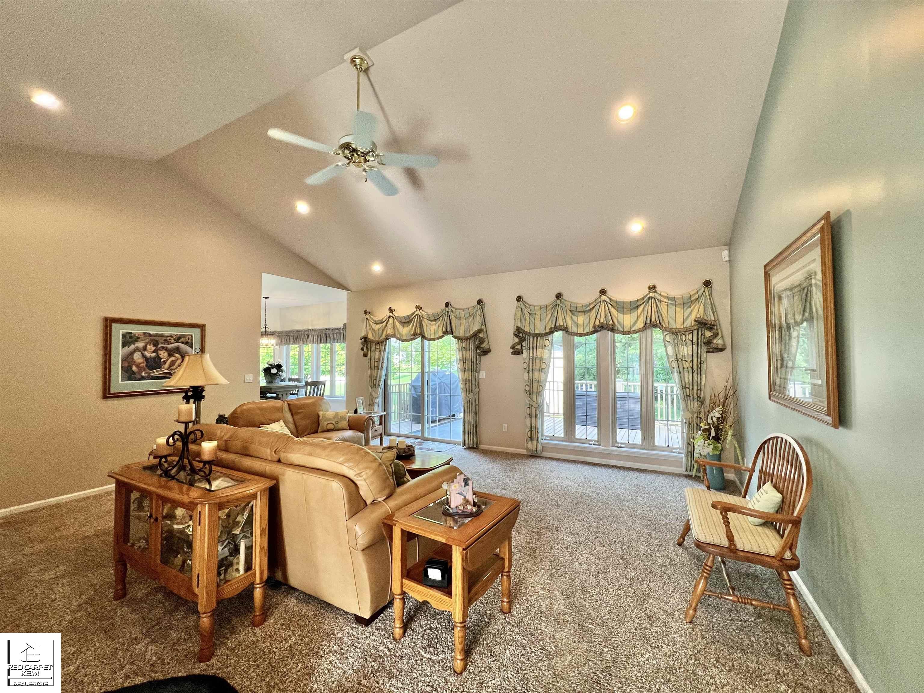 604 Carriage Way
