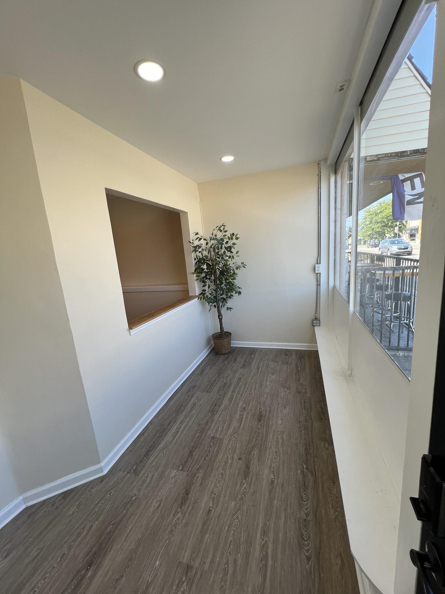 151 W Vienna Street