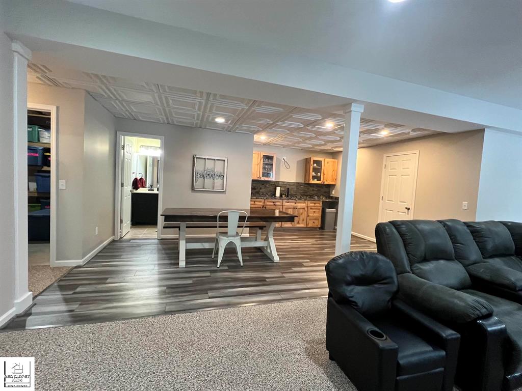 8333 Oak Ridge Drive