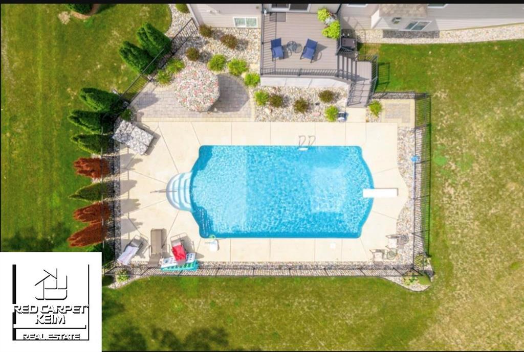 8333 Oak Ridge Drive