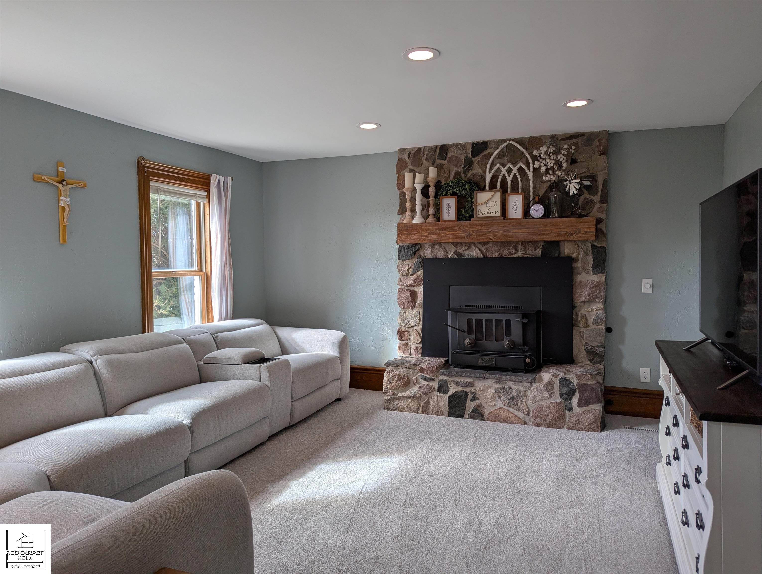 7779 E Mt Hope Highway