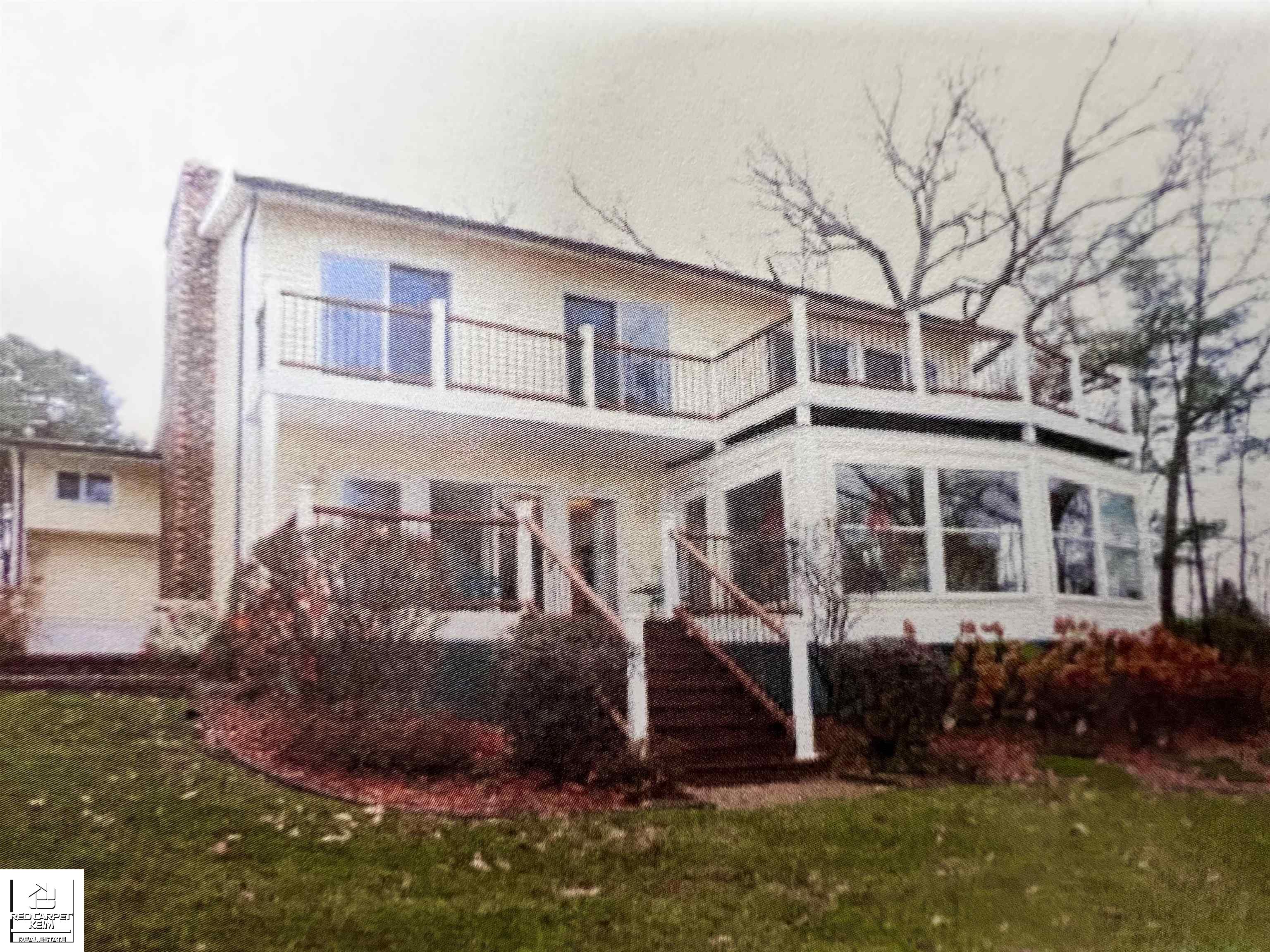9438 Island Drive