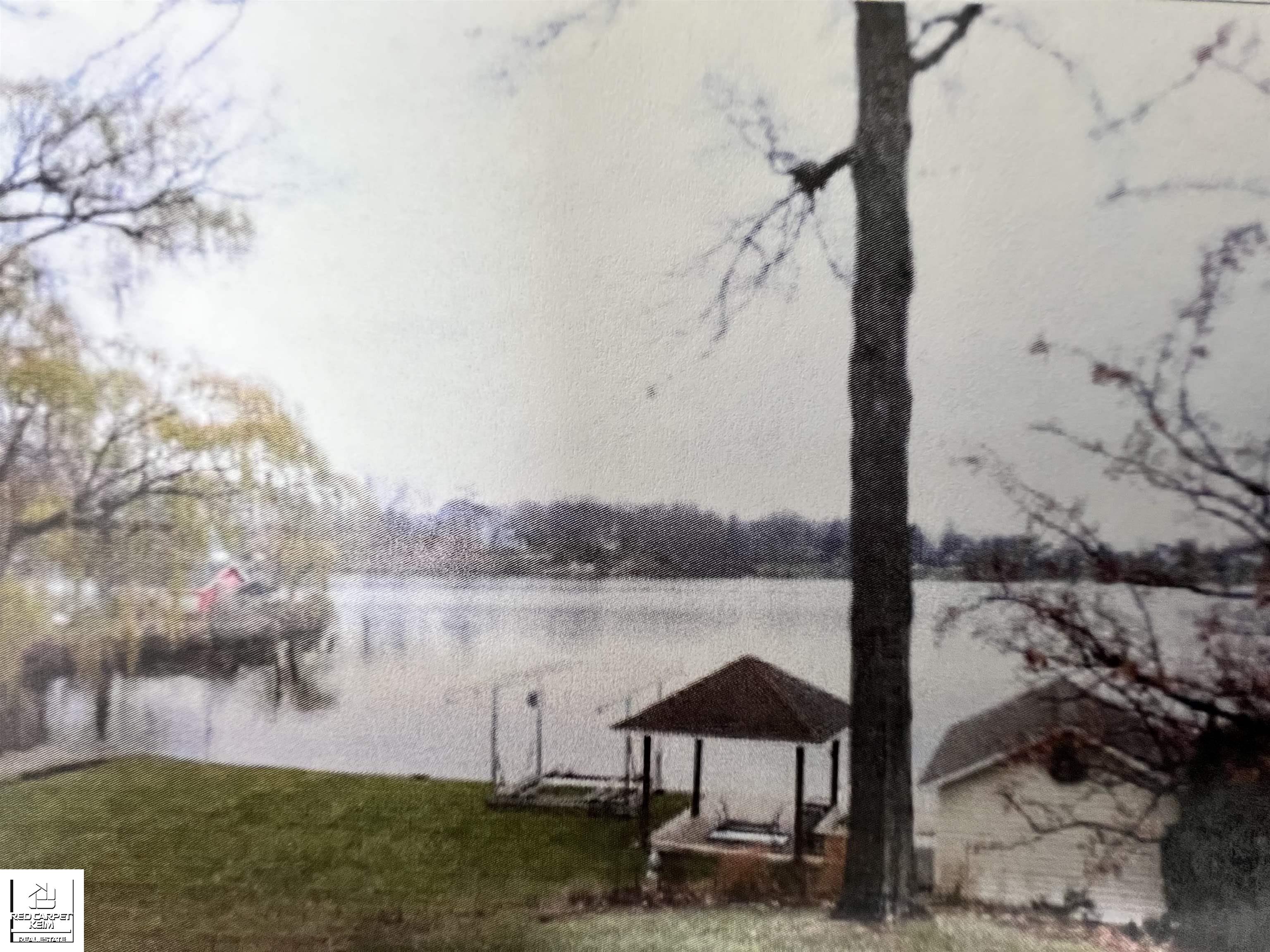 9438 Island Drive