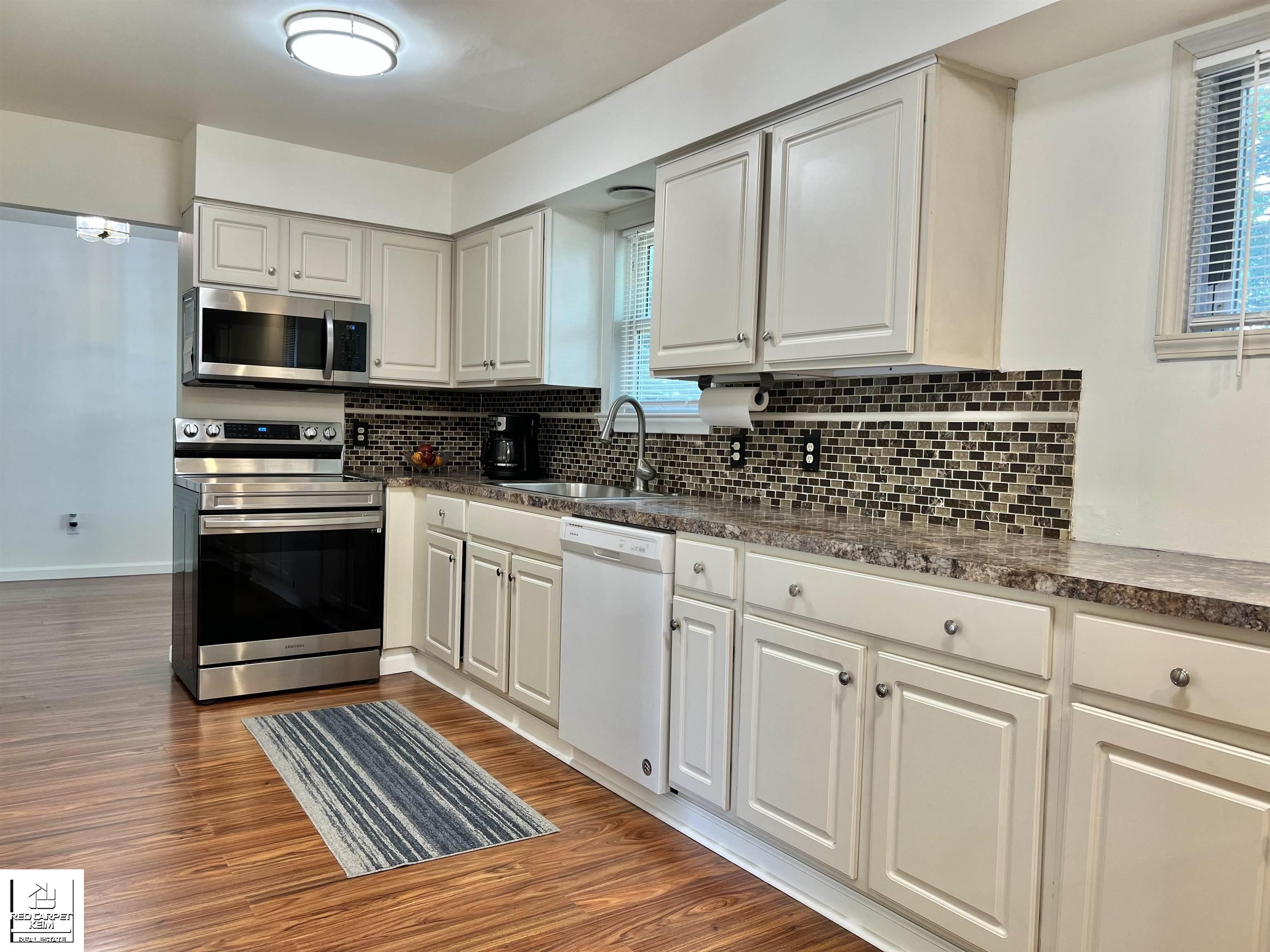 2221 Hermitage Hills Trail