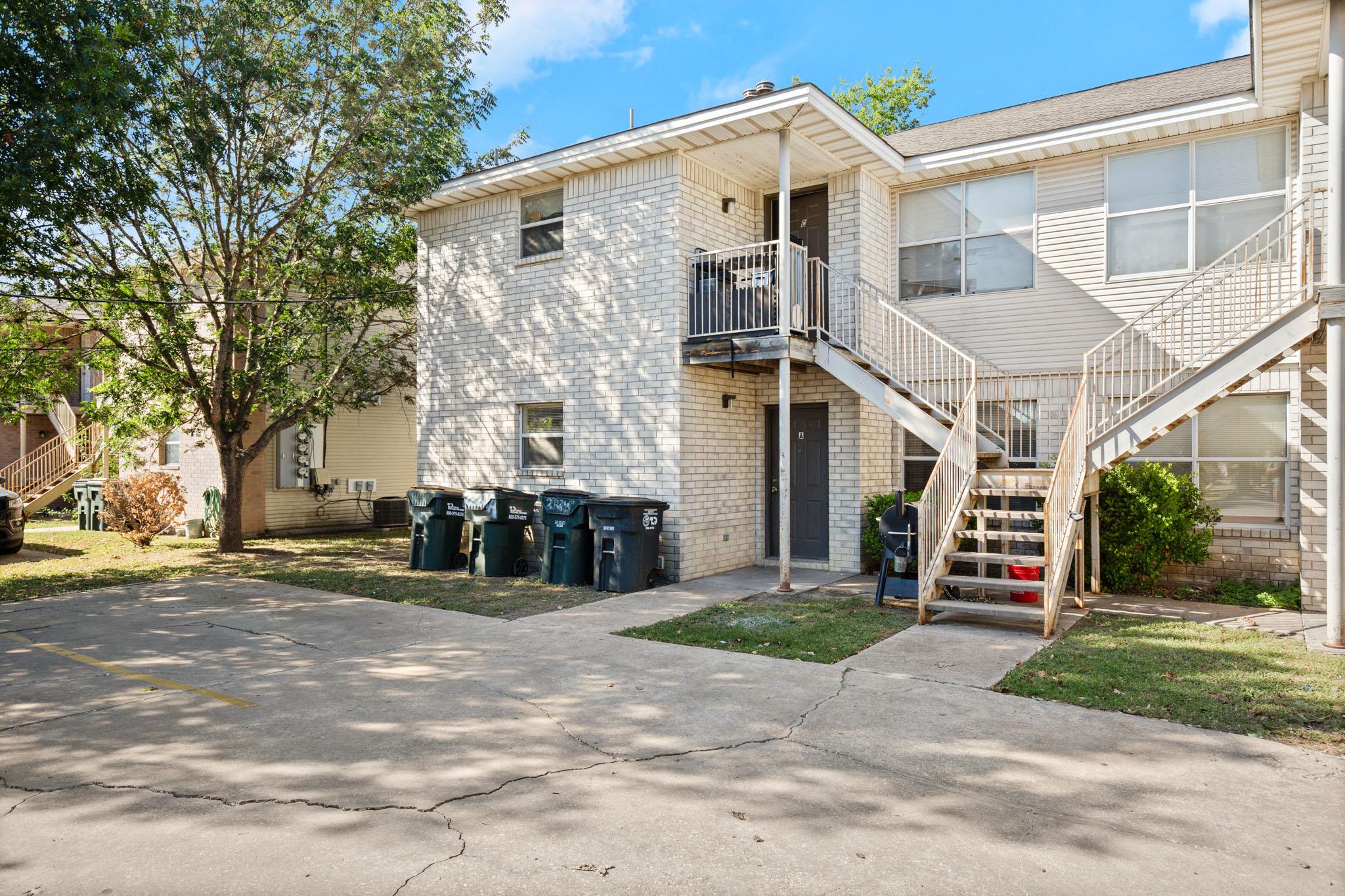 2224 Katy C LN Unit C