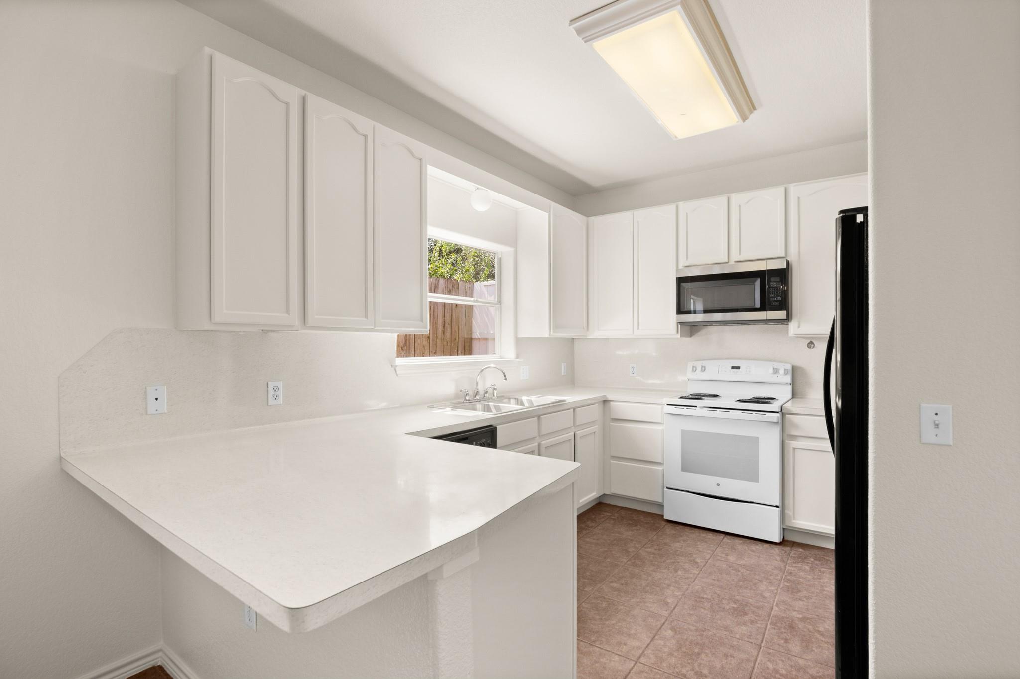 7312 E Ben White BLVD # 16