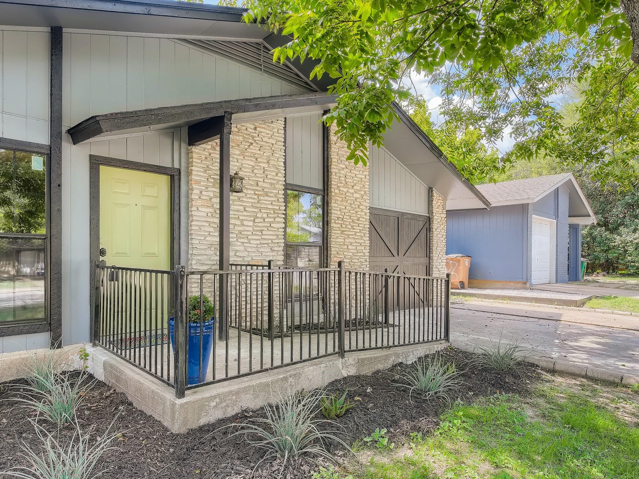 2503 Lakehurst DR