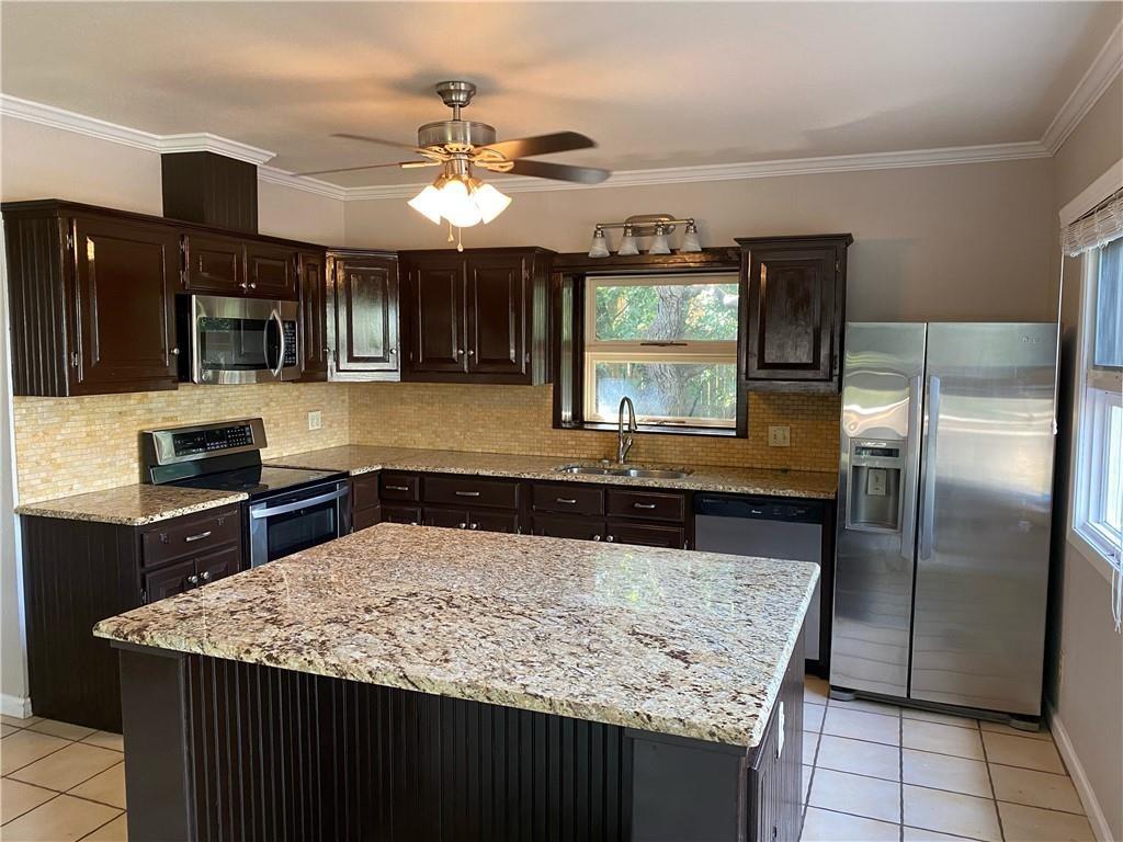 920 Encino DR