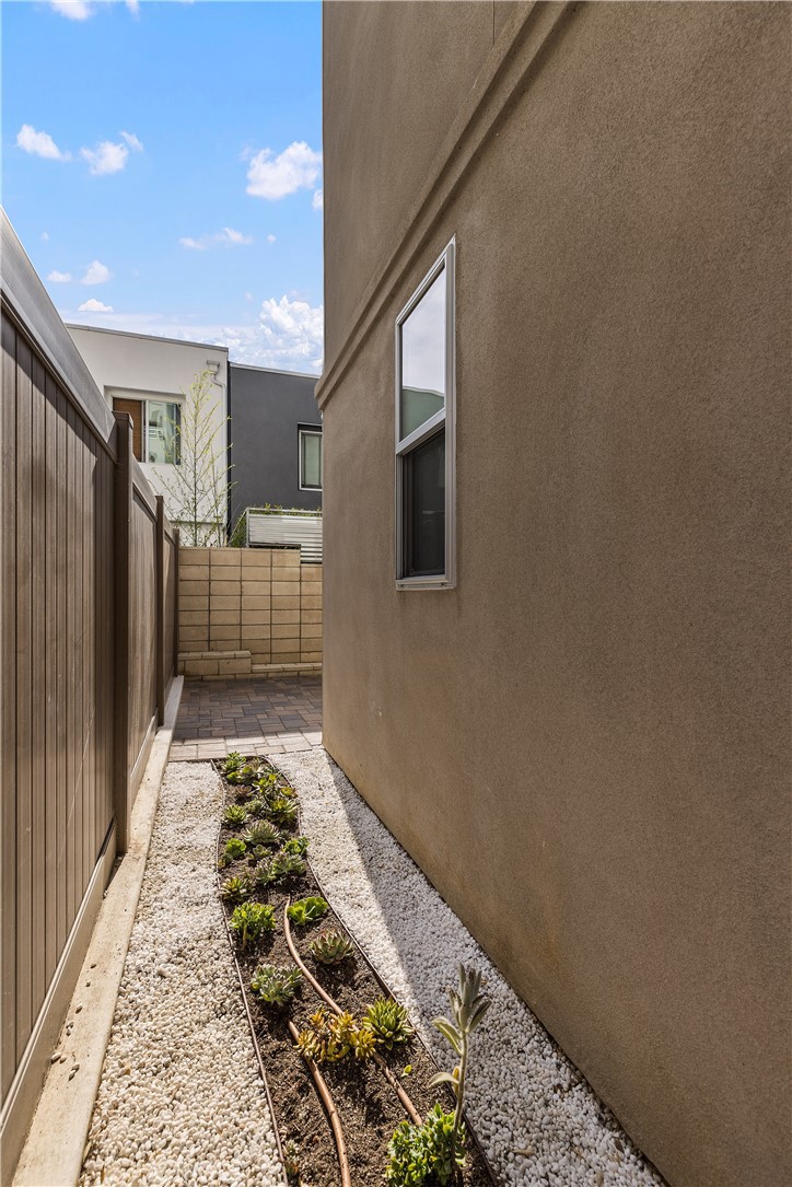 2109 Two Harbors Circle