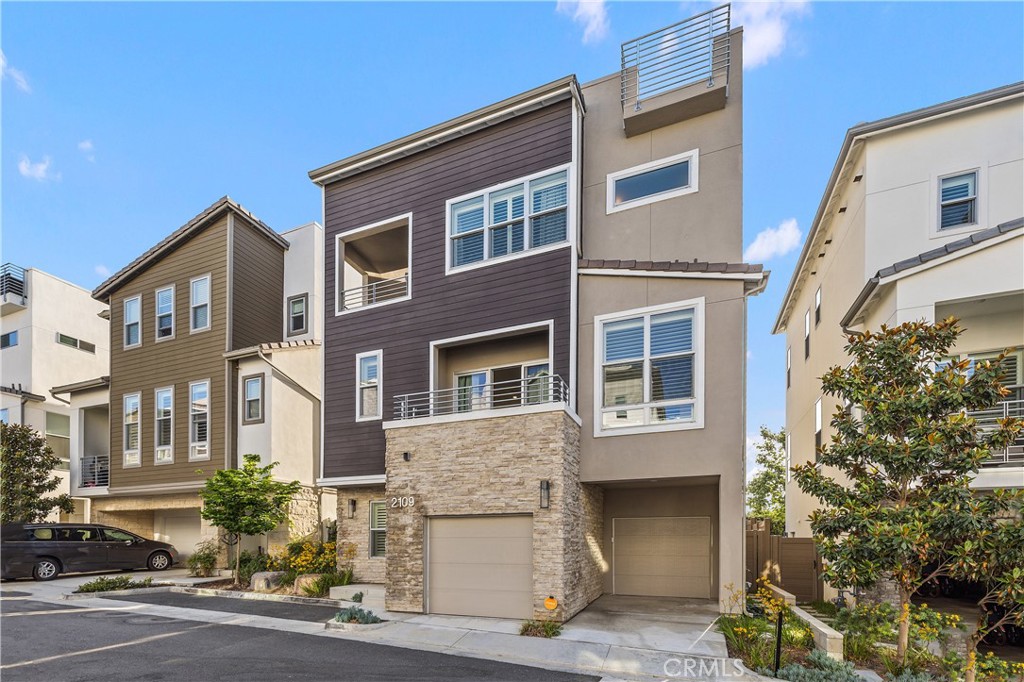 2109 Two Harbors Circle