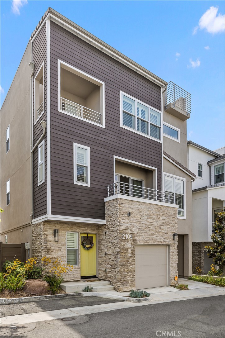 2109 Two Harbors Circle