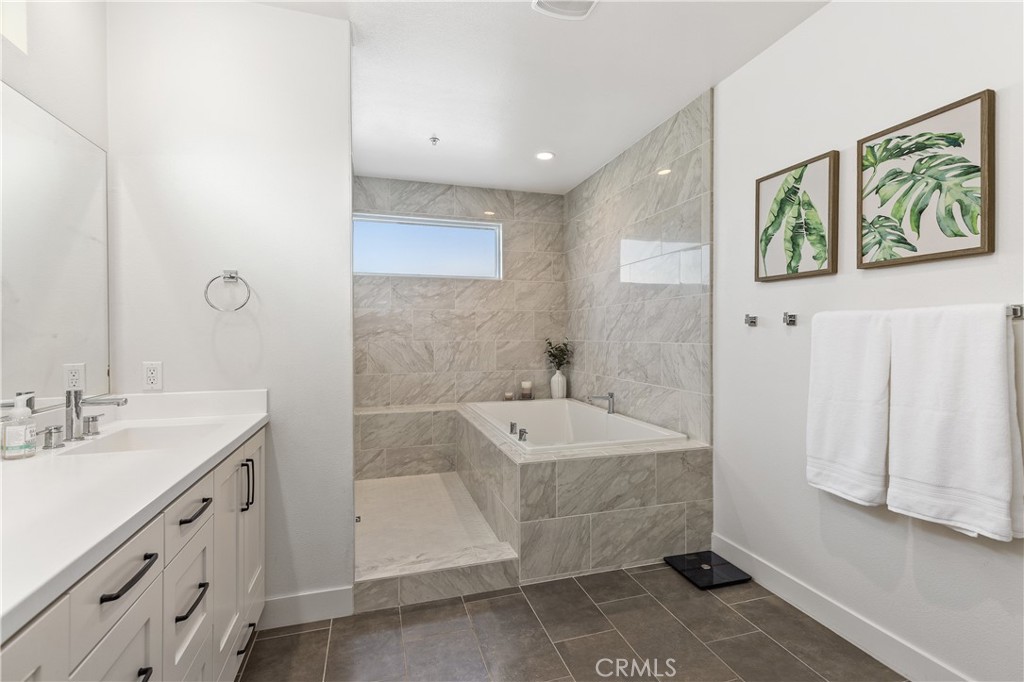 2109 Two Harbors Circle