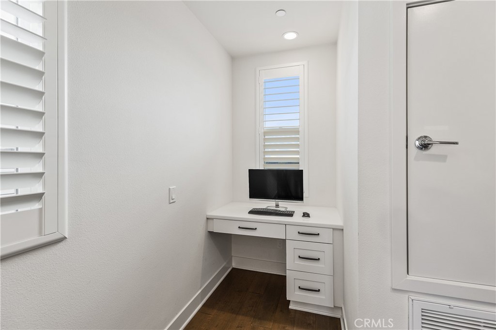 2109 Two Harbors Circle