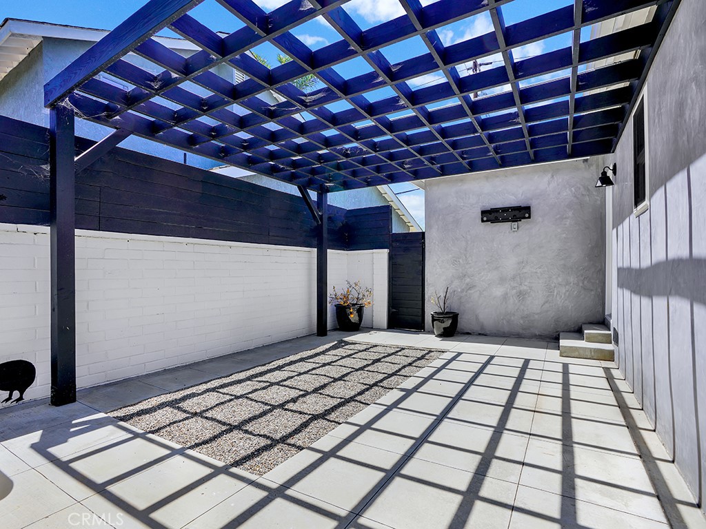 1854 Fullerton Avenue