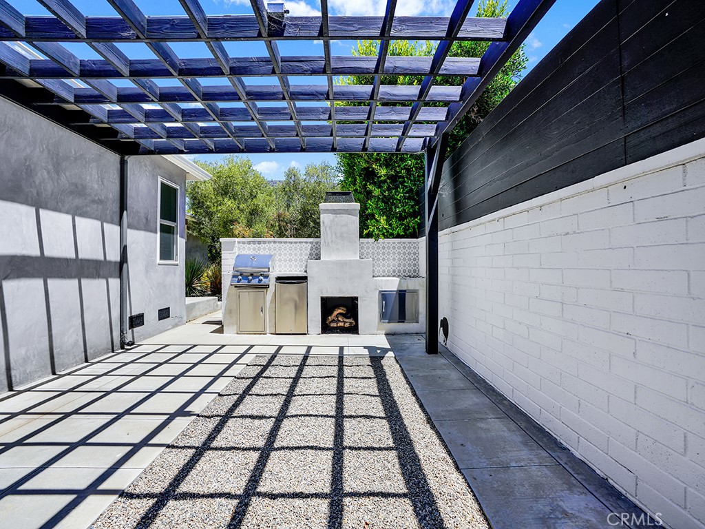 1854 Fullerton Avenue