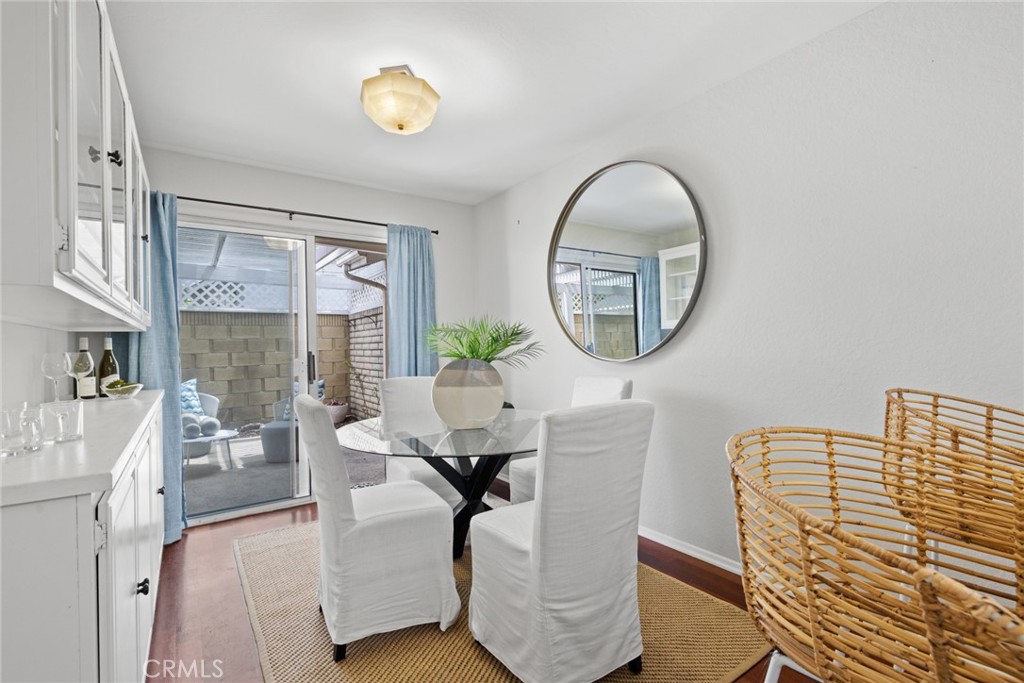 2125 San Anseline Avenue Unit: 2