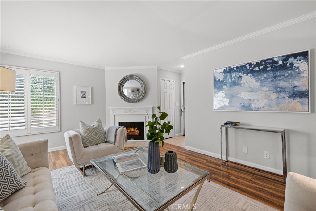2125 San Anseline Avenue Unit: 2