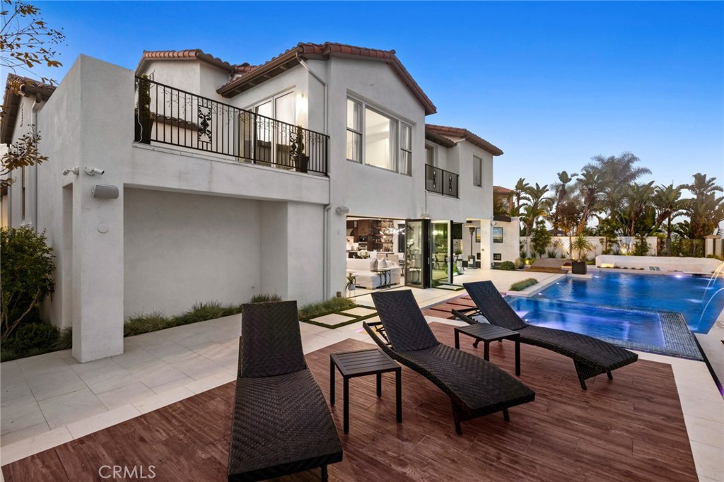 9 Coastal Canyon Drive