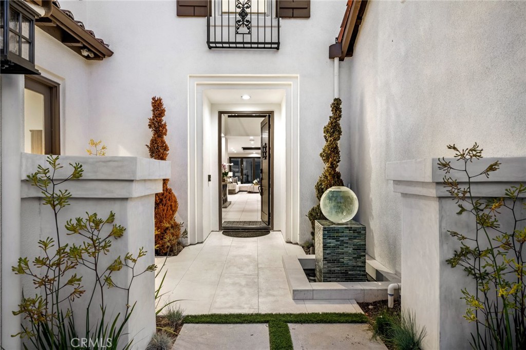 9 Coastal Canyon Drive