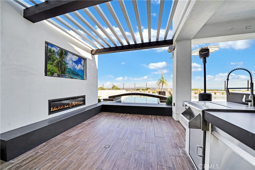 9 Coastal Canyon Drive