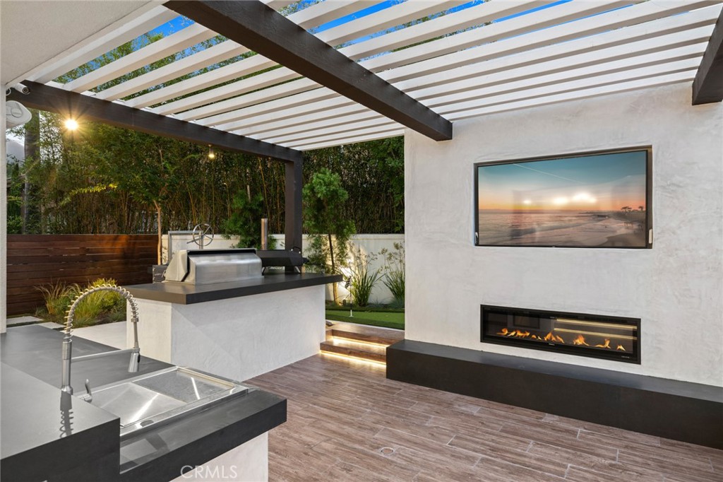 9 Coastal Canyon Drive