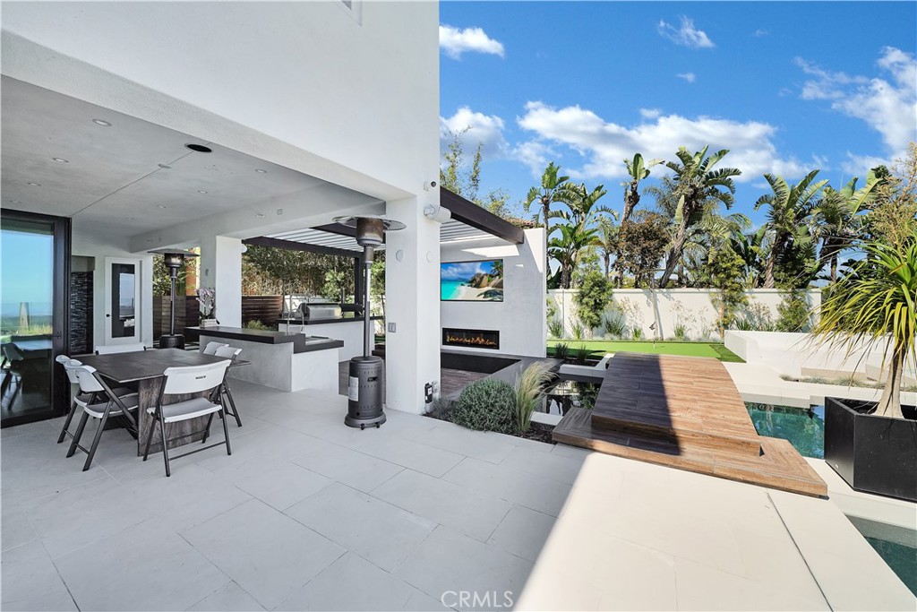 9 Coastal Canyon Drive