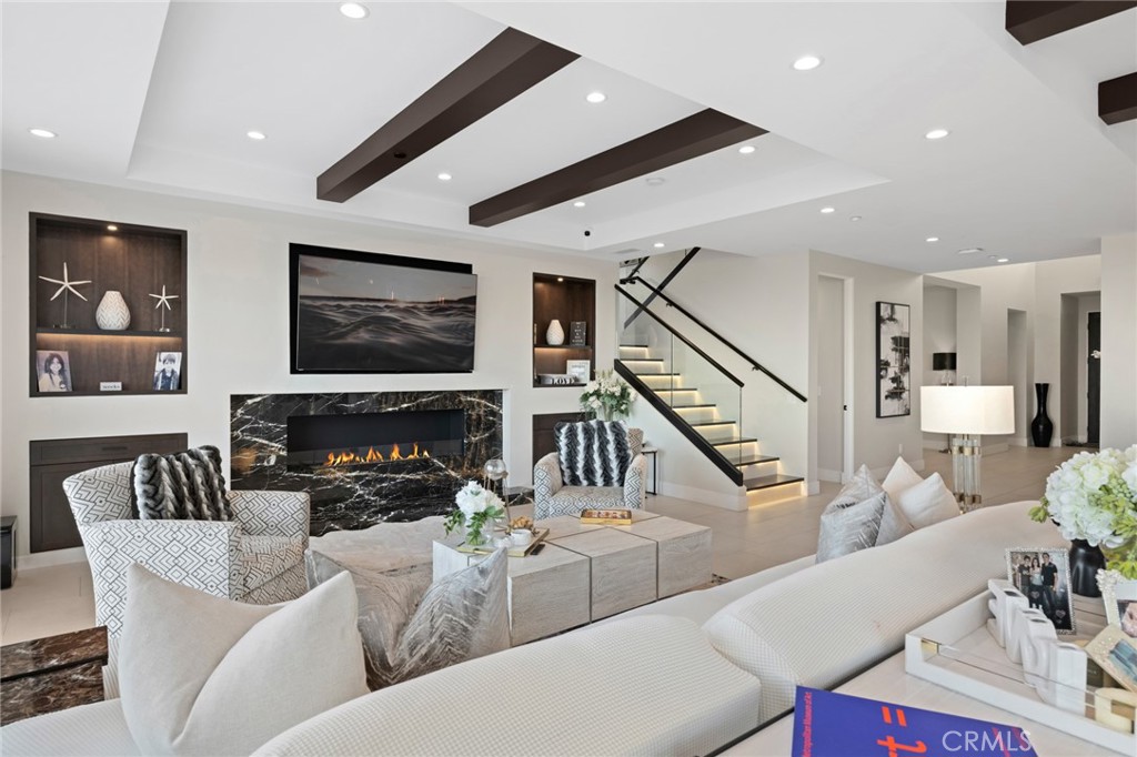 9 Coastal Canyon Drive
