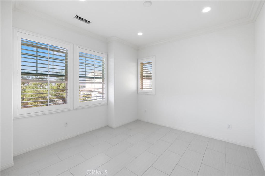 36 Brisbane Court