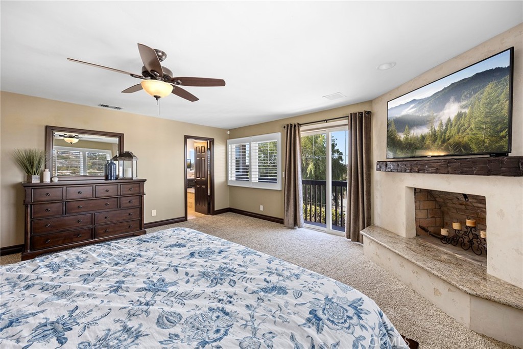 5661 Highland Avenue