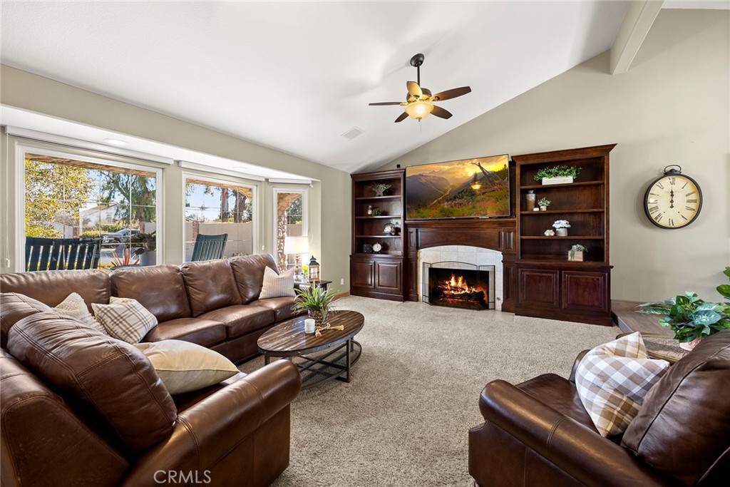 5661 Highland Avenue