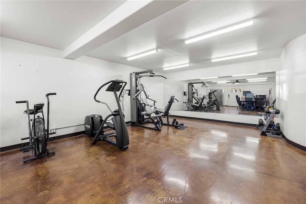 5661 Highland Avenue