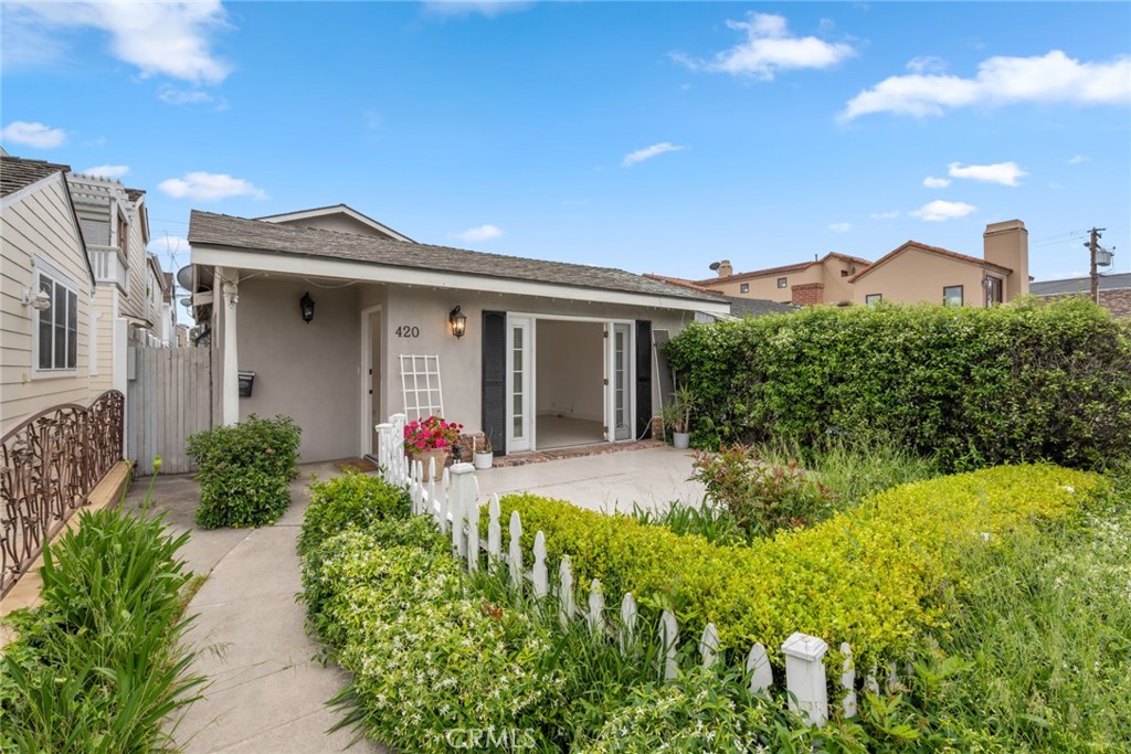 420 Narcissus Avenue