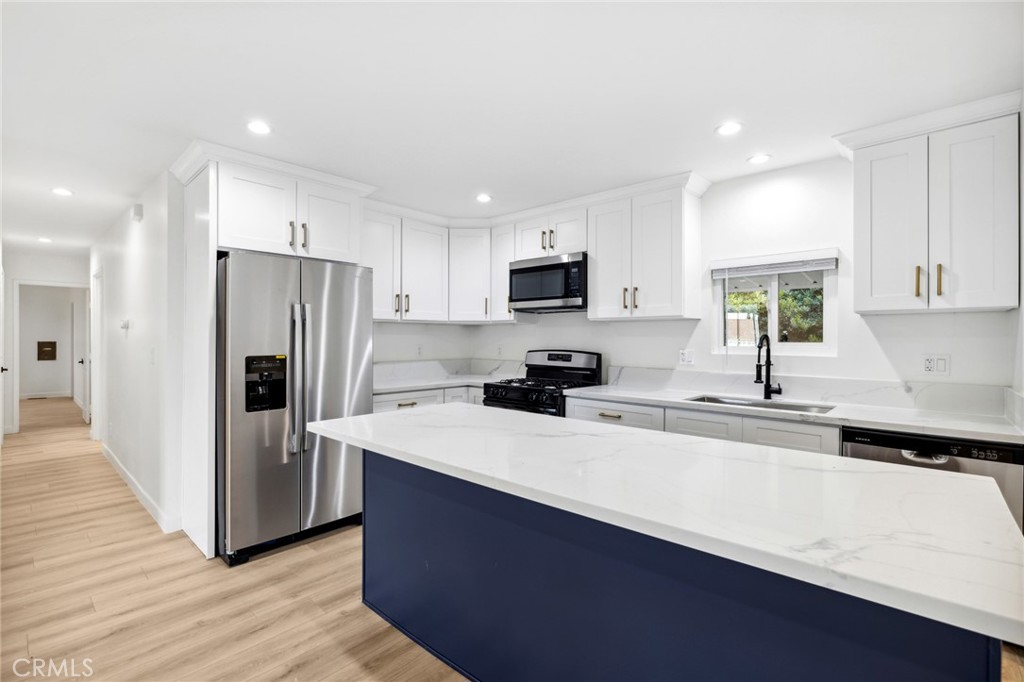 901 6th Avenue Unit: 378