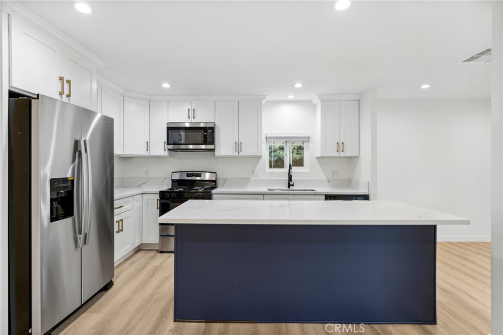 901 6th Avenue Unit: 378