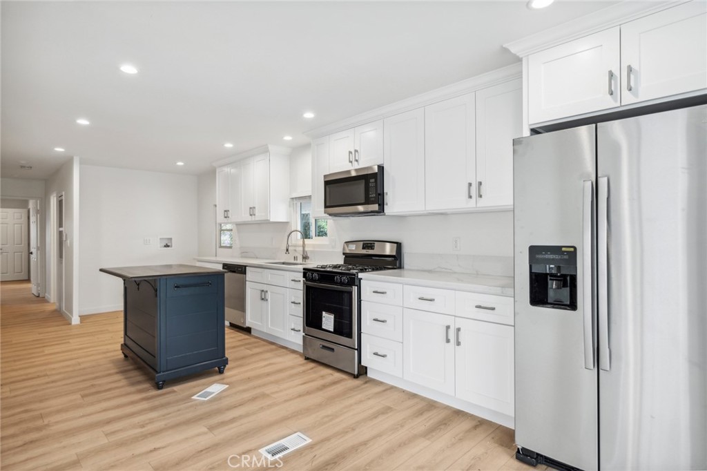 3530 Damien Avenue Unit: 138