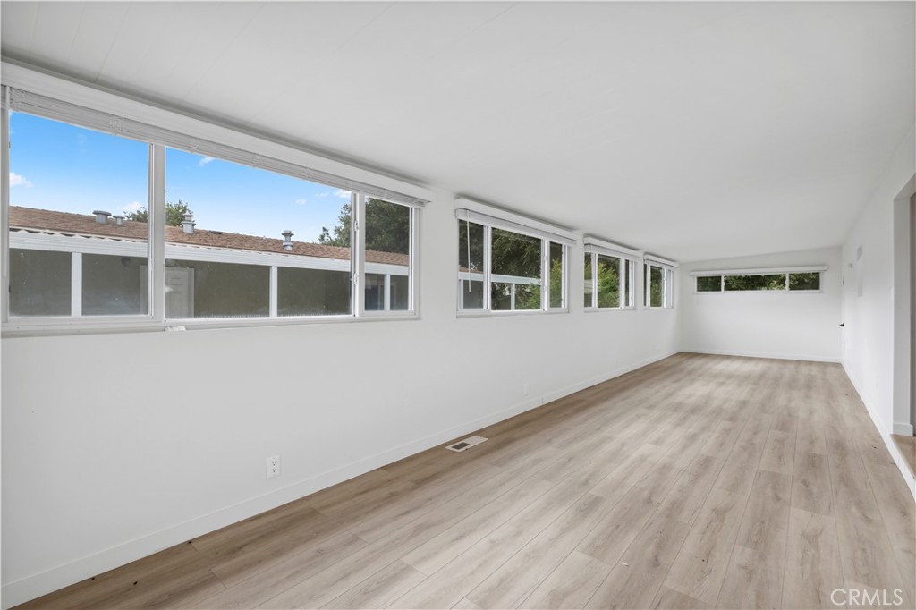 1245 W Cienega Unit: 162