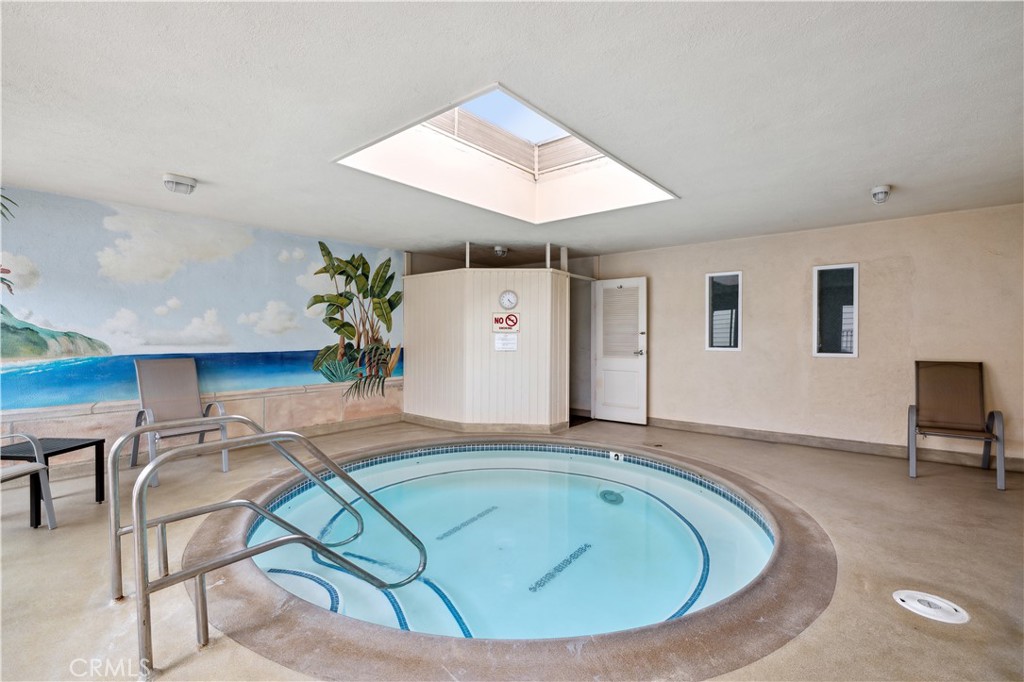 1245 W Cienega Unit: 162