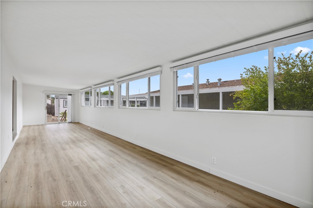 1245 W Cienega Unit: 162