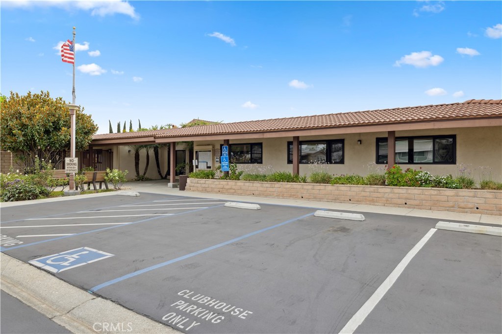 1245 W Cienega Unit: 162