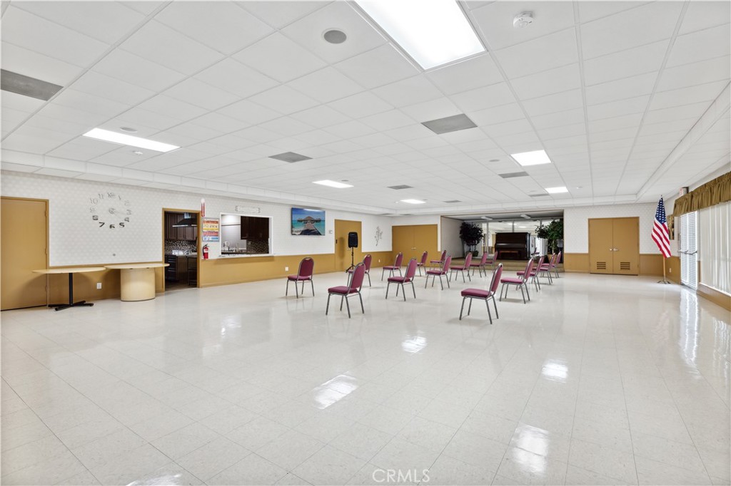 1245 W Cienega Unit: 162