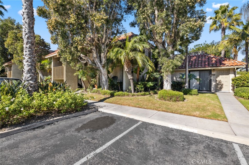 7645 Bay Drive Unit: 104