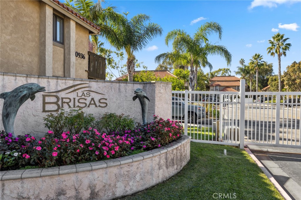 7645 Bay Drive Unit: 104